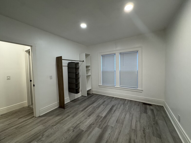 Building Photo - 140 S Collingwood Ave