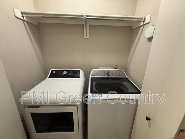 Building Photo - 25934 E 90th St S