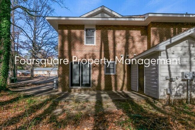 Building Photo - Comfortable 3-Bedroom Multi-Family Home with Open Floor Plan, Hard-Surface Flooring & Private Par...