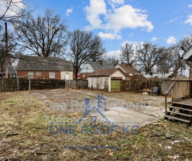 Building Photo - 416 N Elmwood Ave