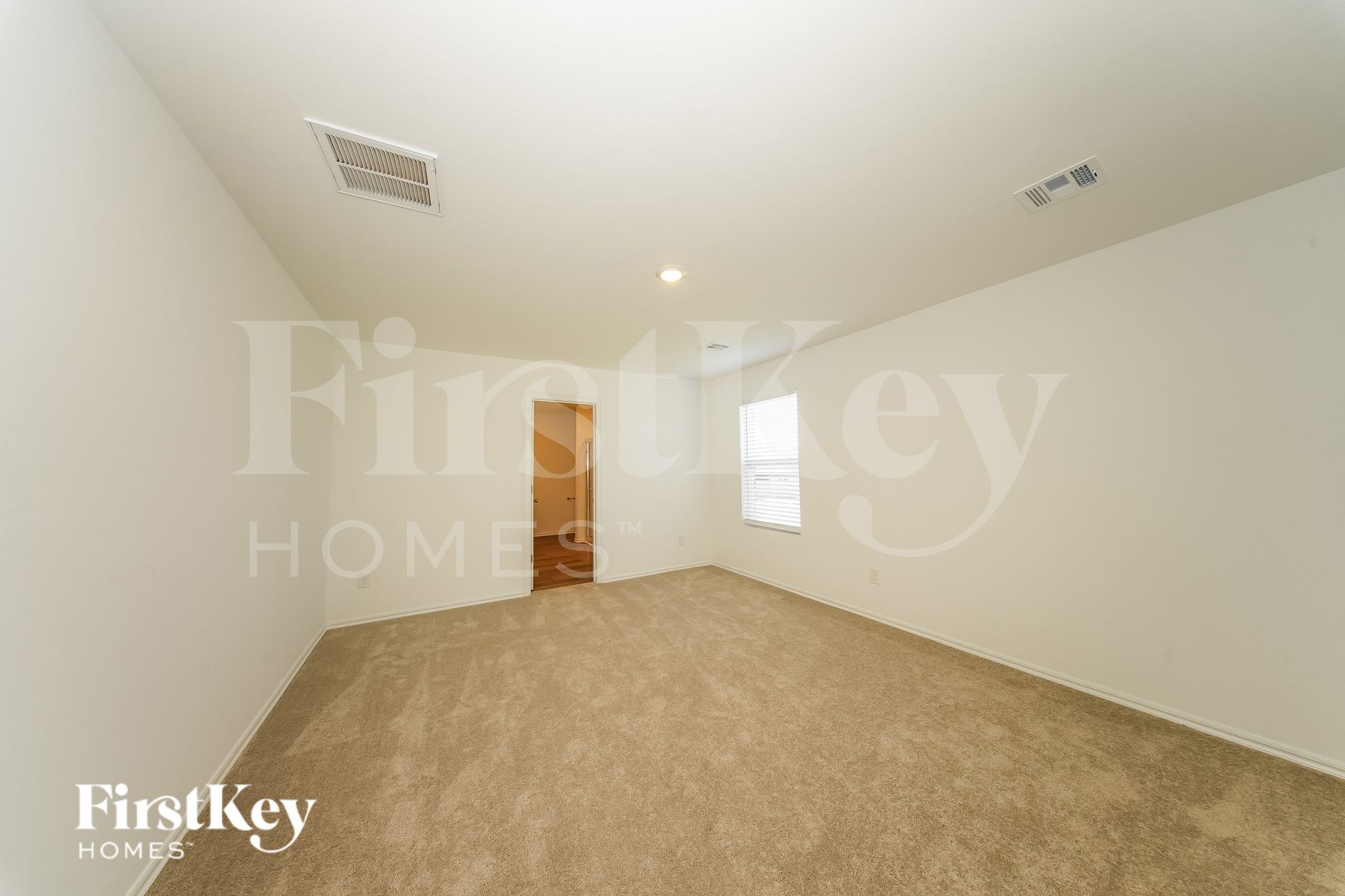 Building Photo - 441 Labelle Ln