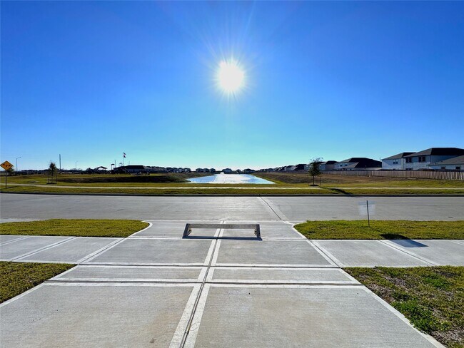 Building Photo - 8219 Vacek Xing Wy