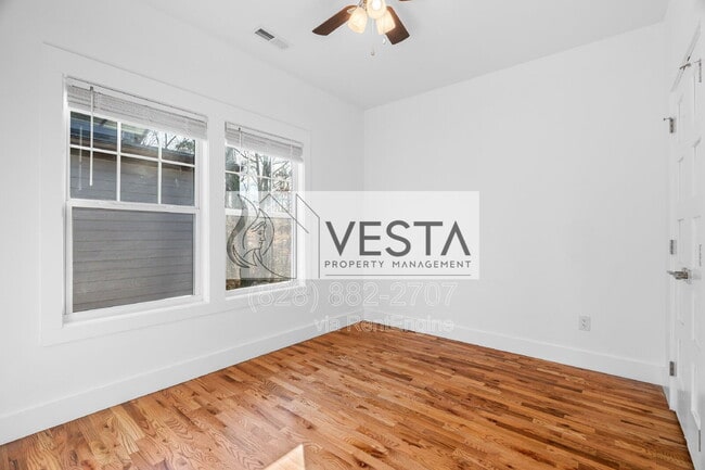 Building Photo - 510 Deaverview Rd