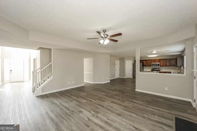 Building Photo - 265 Redding Ridge