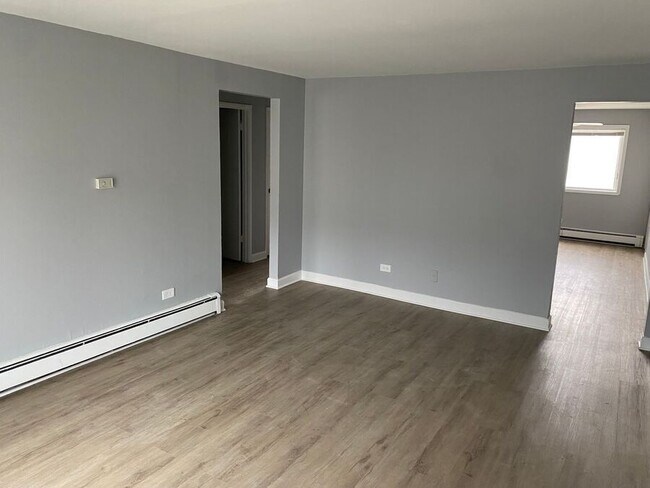 Building Photo - 3710 W 119th St