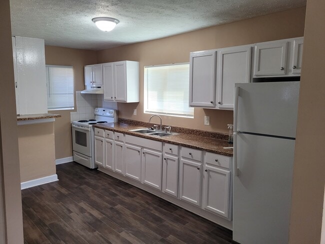 Building Photo - 3741 N Tacoma Ave