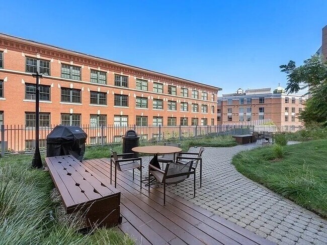 Building Photo - 141 Dorchester Ave