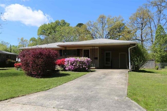 Primary Photo - 312 Wedgewood Rd