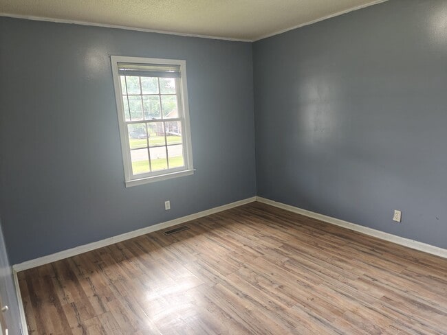 Building Photo - 4525 Legion Rd