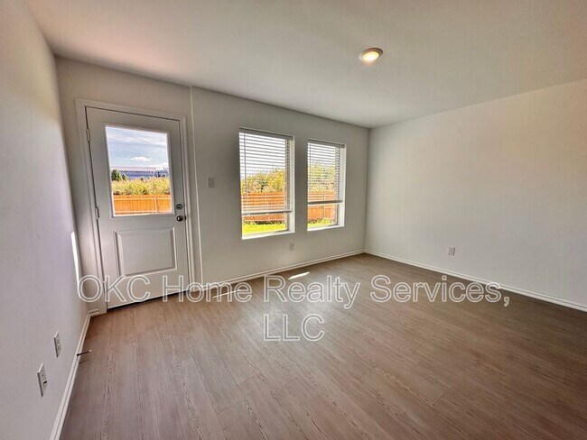 Building Photo - 3220 NW 147th Ter