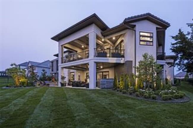 Building Photo - {5842} Luxury Rental in Forrest Ridge Esta...