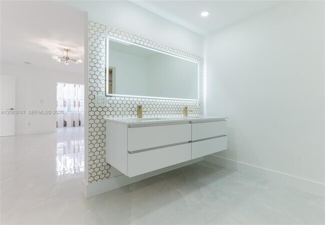 Building Photo - 3571 Magellan Cir