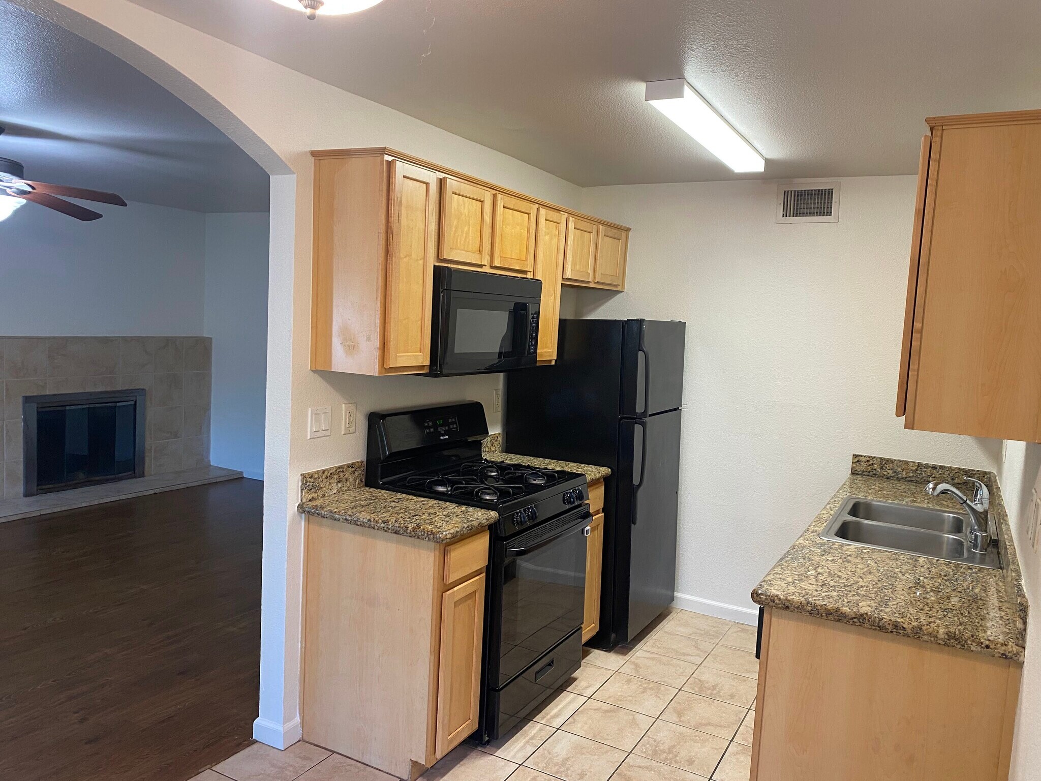 Building Photo - 5008 Bremner Way