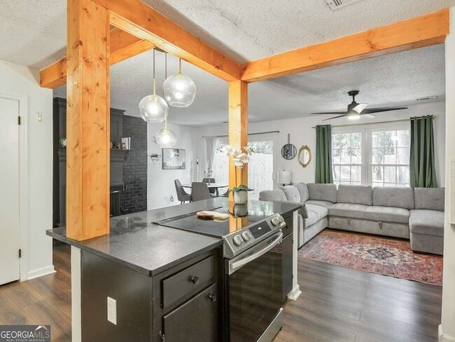 Building Photo - 2790 Farmstead Rd