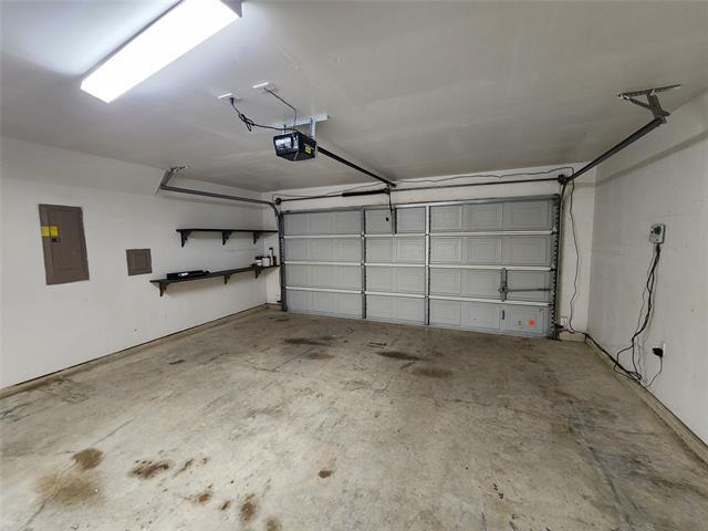 Building Photo - 3952 Thoroughbred Trail