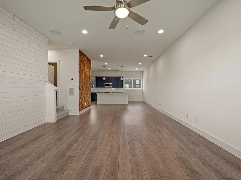 Building Photo - 1733 W Cantey St