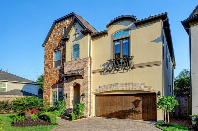 Primary Photo - 1602 E Rose Terrace Ln