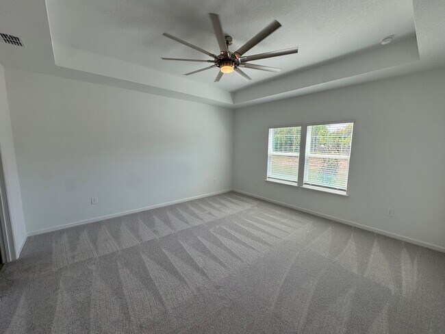 Building Photo - 13717 NW Convergence Blvd