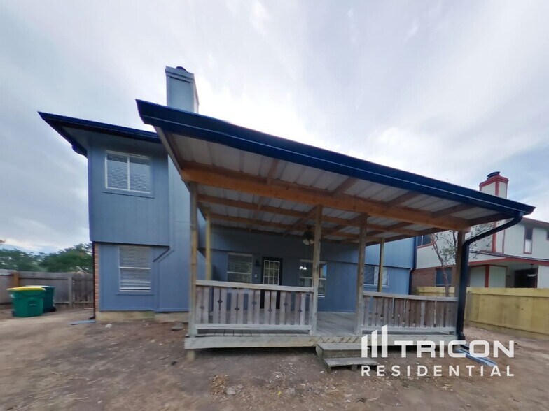 Building Photo - 1806 Aster Pass