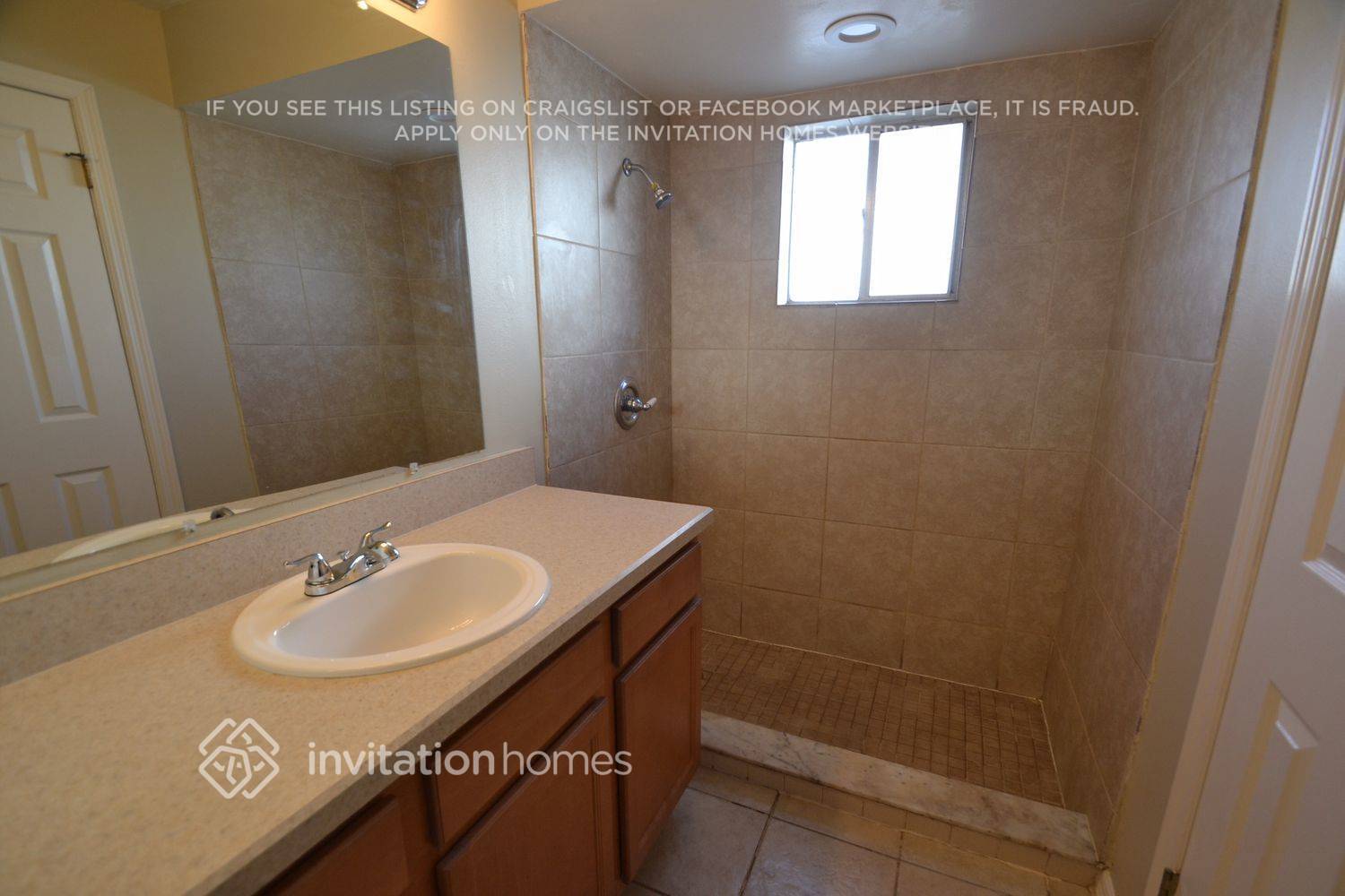 Building Photo - 8643 Tarragon Dr