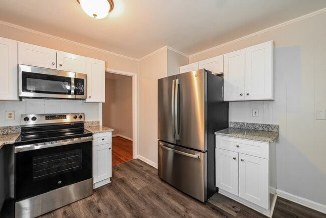 Building Photo - 3639 Telstar Dr