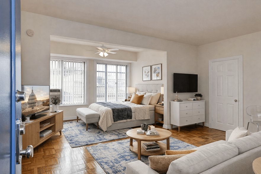 Building Photo - Majestic