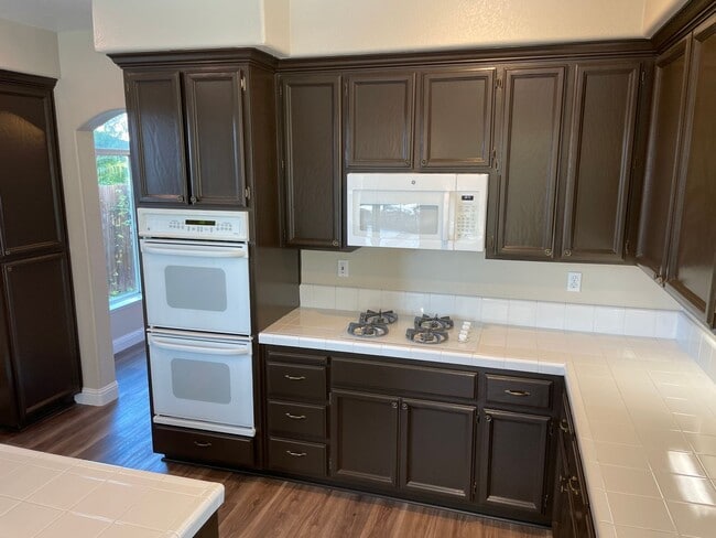 Building Photo - ***COMING SOON*** BEAUTIFUL 2-STORY HOME WITH POOL & 3 CAR GARAGE IN ROCKLIN!