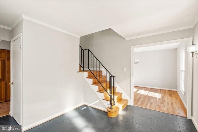 Building Photo - 9356 Birchwood Ct