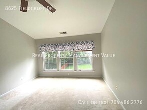 Building Photo - 8625 Fieldcroft Dr