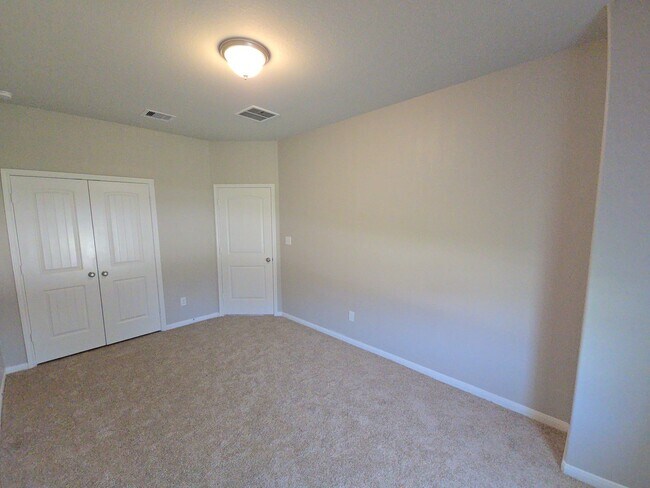 Building Photo - 14114 Little River Dr