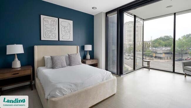 Building Photo - 600 19th St N