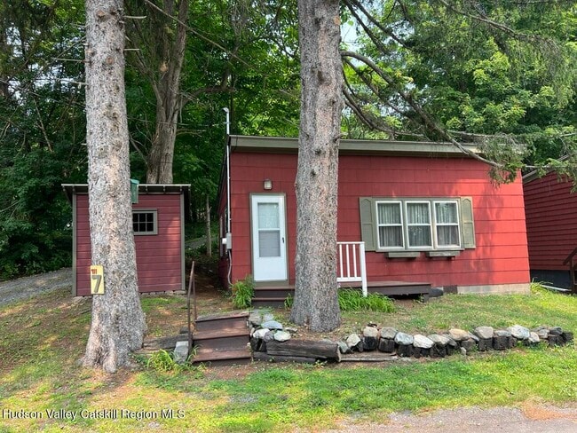 Building Photo - 7 Pohndorf Dr