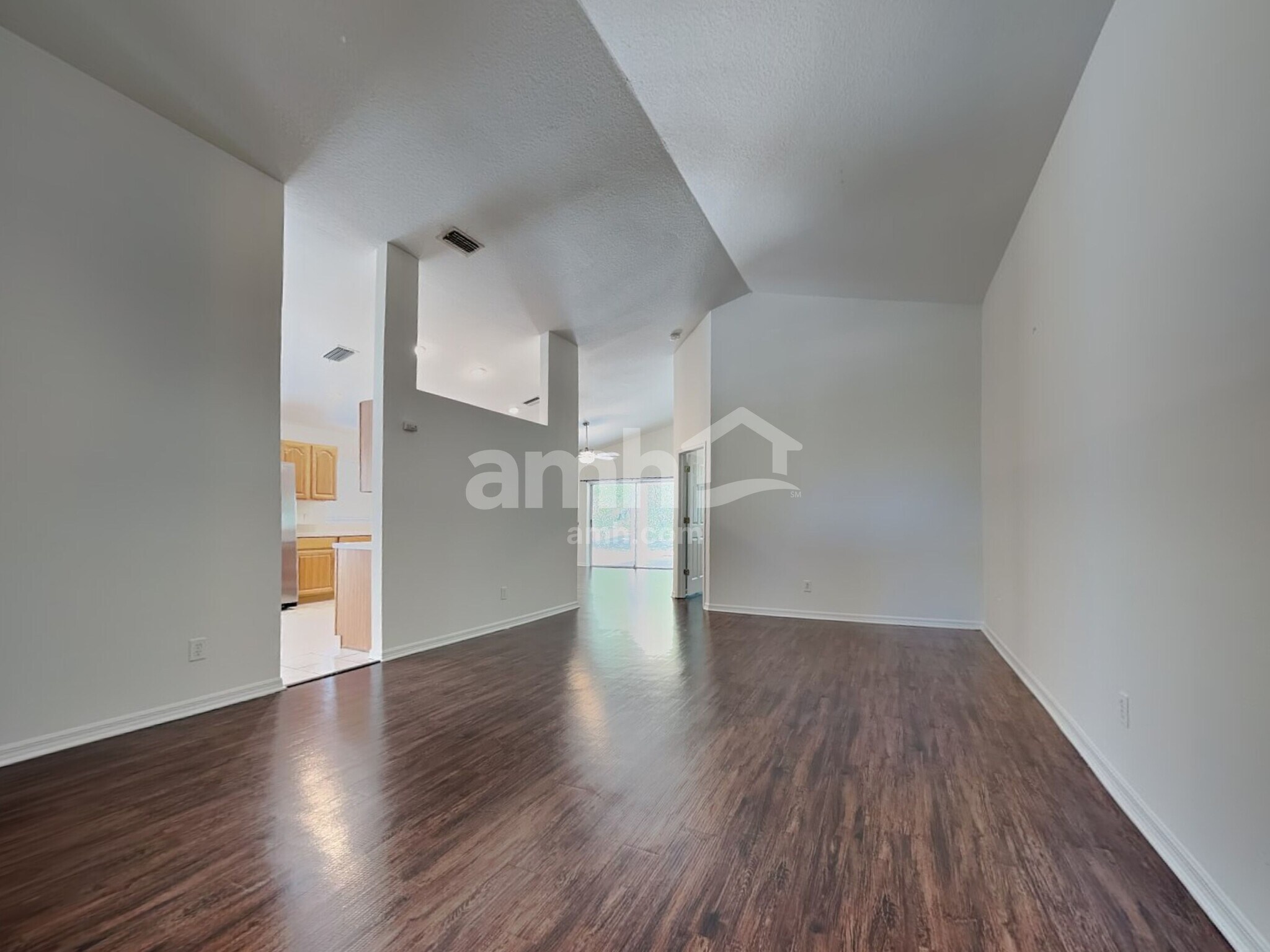 Building Photo - 15004 Shaw Rd