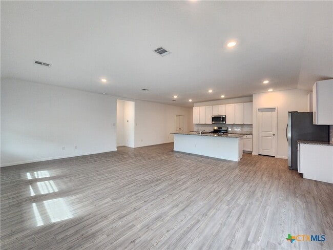 Building Photo - 414 Fairy Duster Dr