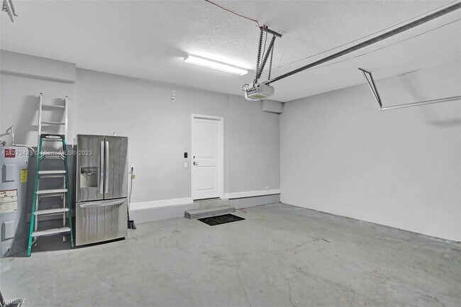 Building Photo - 4 br, 2.5 bath House - 4616 NW 59th St