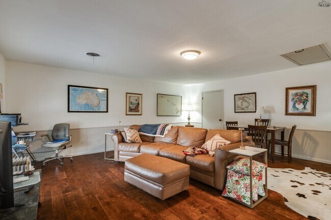 Building Photo - 4309 Scottsdale Ln