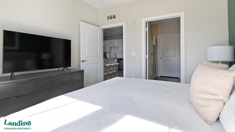 Building Photo - 215 Hunters Lk Wy