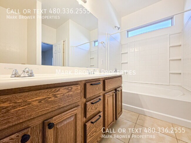 Building Photo - 1158 E Blackfoot Daisy Dr