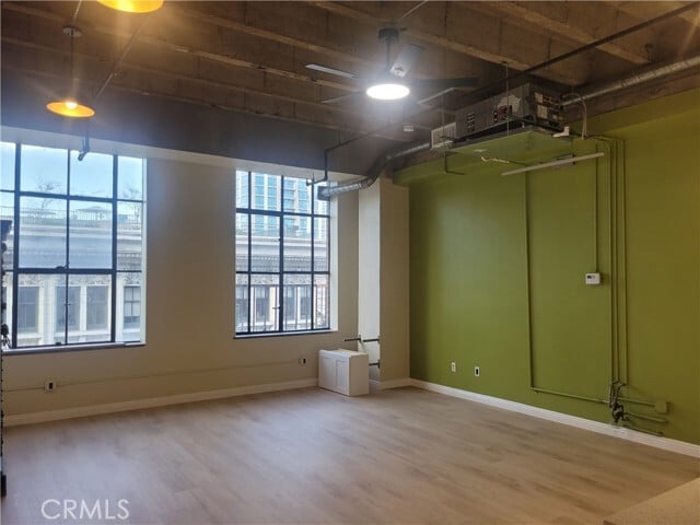 Building Photo - 312 W 5th St