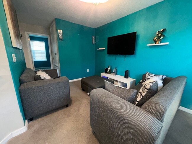 Building Photo - 17345 White Mangrove Dr