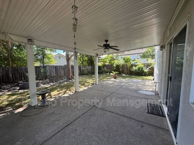 Building Photo - 532 Blarney Cir