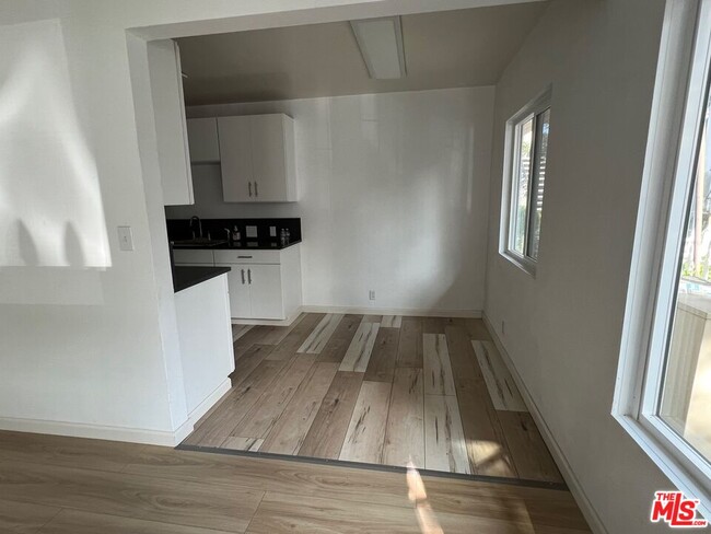 Building Photo - 2023 Reservoir St