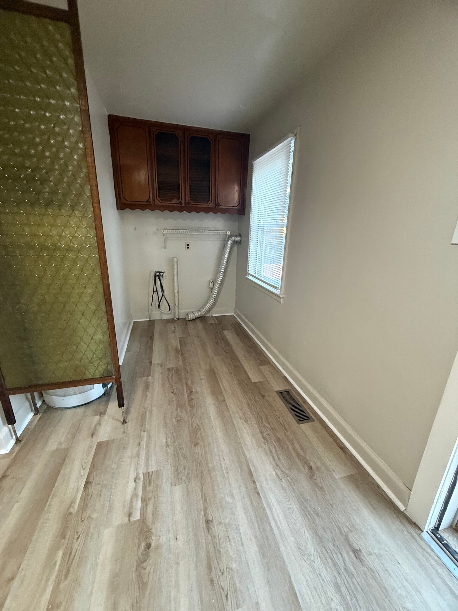 Building Photo - 1045 4th Ter W