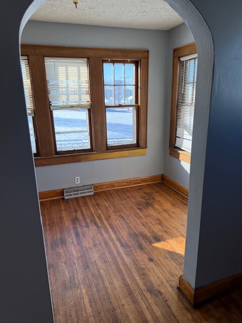 Building Photo - 308 Leap St