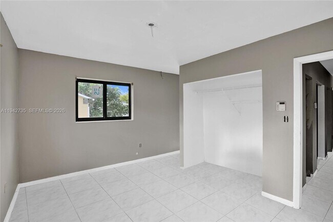 Building Photo - 28640 SW 146th Ave