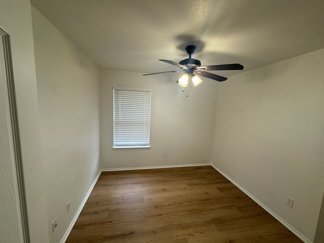 Building Photo - 4212 Agate Dr