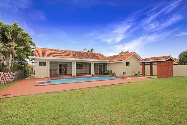 Building Photo - 2220 SW 90th Ave