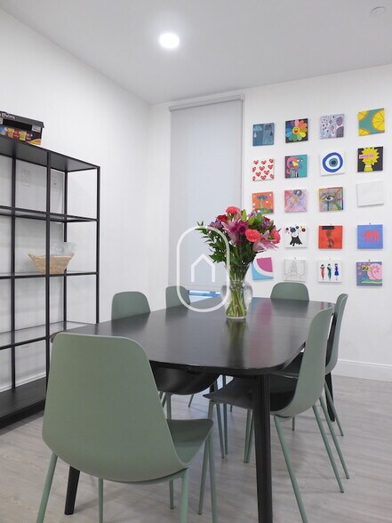 Building Photo - 136 Northampton St