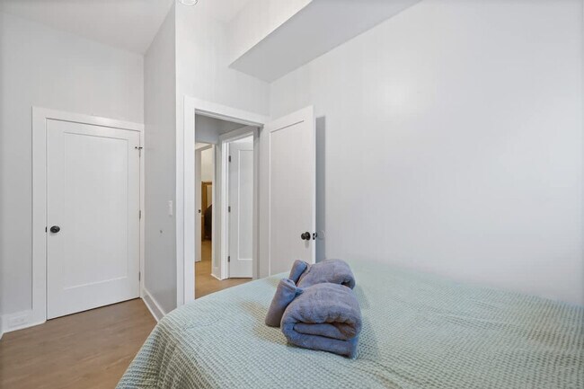 Building Photo - 20 Tuers Ave