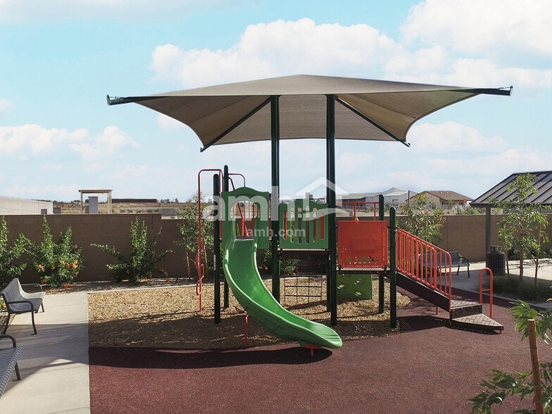 Building Photo - 8851 N 171st Dr